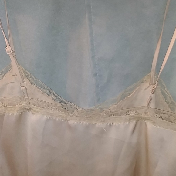Attar'd State cream camisole top - Picture 5 of 5